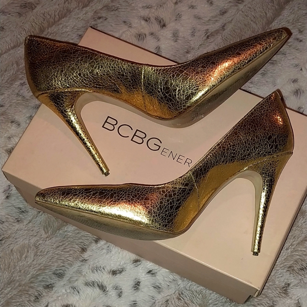 BCBG HEELS - Picture 3 of 10